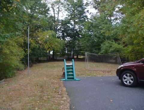227 Maple Ave, North Plainfield, NJ 07060 photo 2