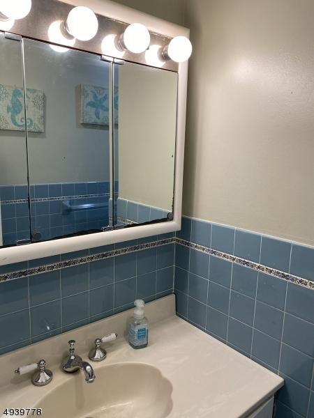 62 Centre St, Nutley, NJ 07110 photo 12