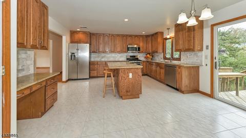 25 Dave Espie Way, Wayne, NJ 07470 photo 8