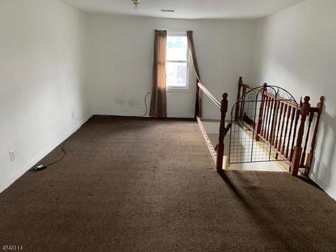537 E 2nd Ave, Roselle, NJ 07203 photo 13