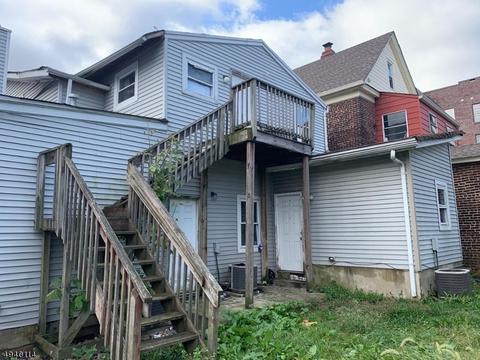 537 E 2nd Ave, Roselle, NJ 07203 photo 3