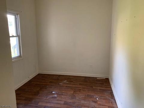 537 E 2nd Ave, Roselle, NJ 07203 photo 18