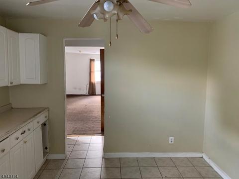 537 E 2nd Ave, Roselle, NJ 07203 photo 24