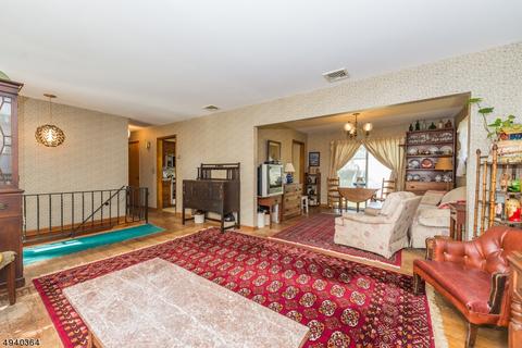 94 Wendt Ln, Wayne, NJ 07470 photo 4