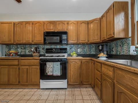 149 Berkeley Ave, Bloomfield, NJ 07003 photo 11