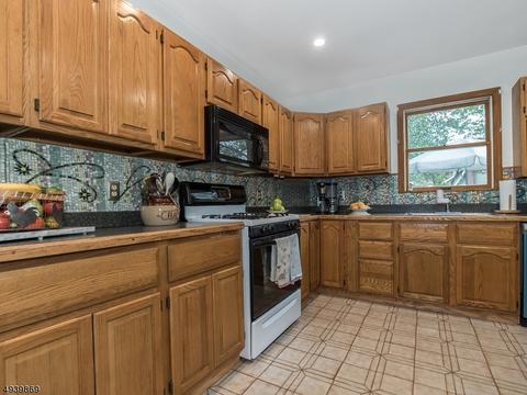 149 Berkeley Ave, Bloomfield, NJ 07003 photo 10