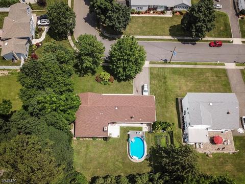 11 Gaede Pl, Wayne, NJ 07470 photo 2