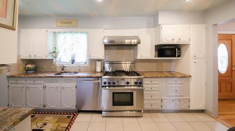 11 Gaede Pl, Wayne, NJ 07470 photo 8