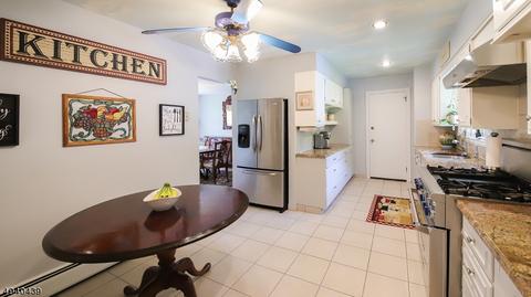 11 Gaede Pl, Wayne, NJ 07470 photo 9