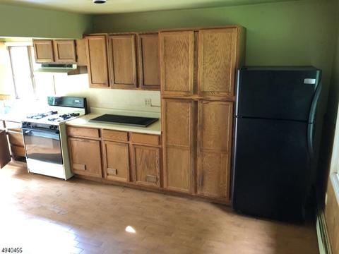 111 Manhattan Ave, Wayne, NJ 07470 photo 2