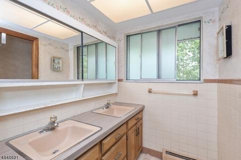 28 5th St, Dover, NJ 07801 photo 8