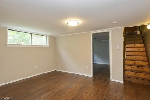 28 5th St, Dover, NJ 07801 photo 6