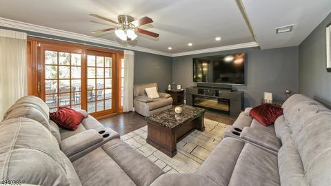 84 Mandon Dr, Wayne, NJ 07470 photo 13