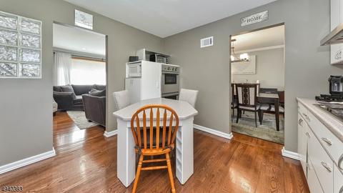 84 Mandon Dr, Wayne, NJ 07470 photo 12