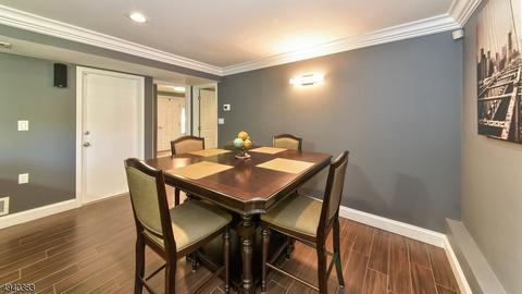 84 Mandon Dr, Wayne, NJ 07470 photo 16