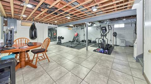 84 Mandon Dr, Wayne, NJ 07470 photo 24