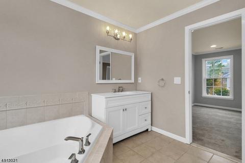 105 Arrowgate Dr, Randolph, NJ 07869 photo 21