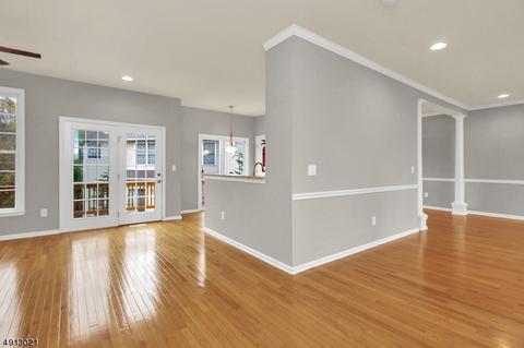105 Arrowgate Dr, Randolph, NJ 07869 photo 8