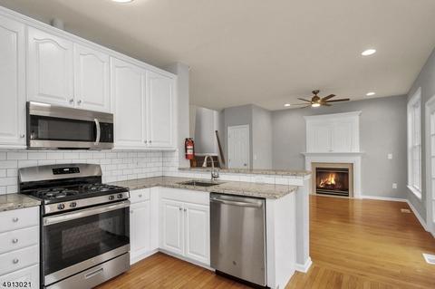105 Arrowgate Dr, Randolph, NJ 07869 photo 13