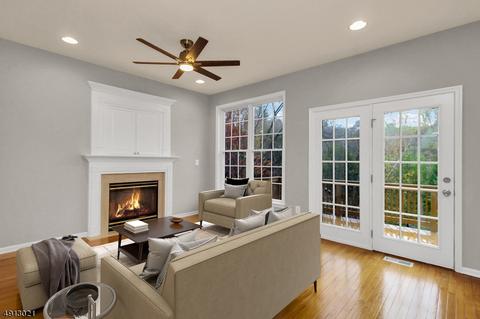 105 Arrowgate Dr, Randolph, NJ 07869 photo 4