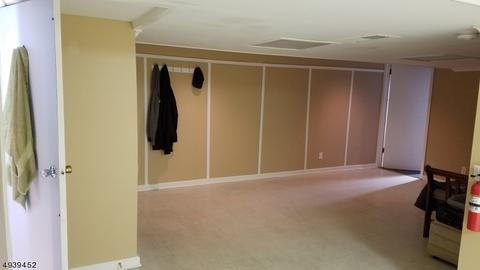 67 Alpine Dr, Wayne, NJ 07470 photo 22