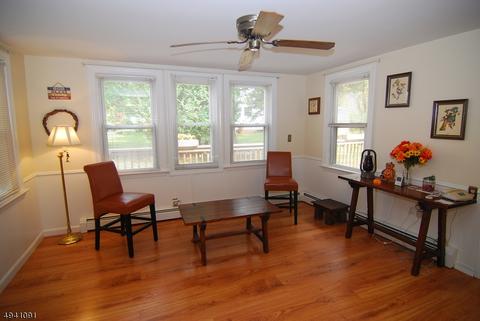 75 Maple Ave, Berkeley Heights, NJ 07922 photo 9