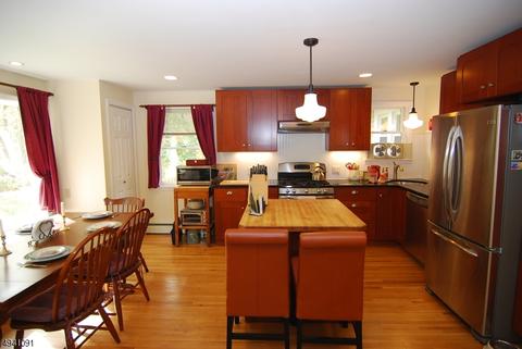 75 Maple Ave, Berkeley Heights, NJ 07922 photo 6