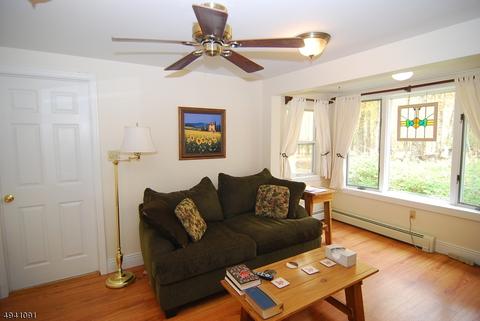75 Maple Ave, Berkeley Heights, NJ 07922 photo 10