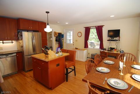 75 Maple Ave, Berkeley Heights, NJ 07922 photo 5