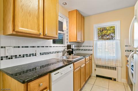71 E Morris Ave, Parsippany-troy Hills Twp., NJ 07878 photo 9