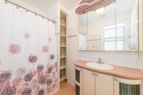 235 Wallington Ave, Wallington, NJ 07057 photo 14