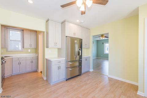 235 Wallington Ave, Wallington, NJ 07057 photo 4