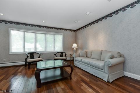 13 Tree Top Dr, Springfield, NJ 07081 photo 8
