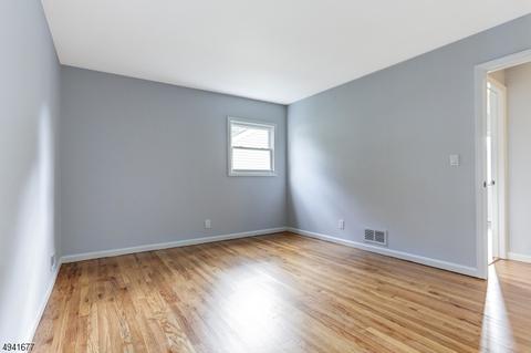 34 Warwick Rd, Hillside, NJ 07205 photo 10