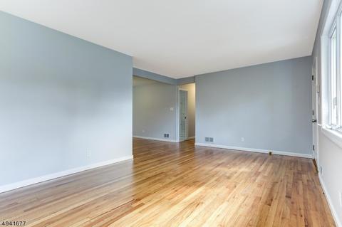 34 Warwick Rd, Hillside, NJ 07205 photo 15