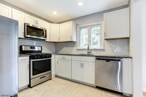 34 Warwick Rd, Hillside, NJ 07205 photo 19
