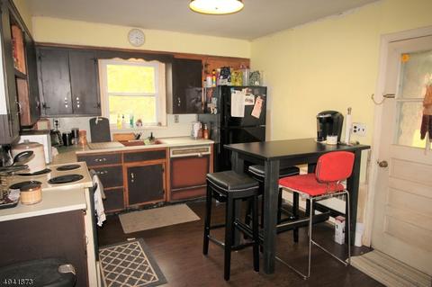 48 Longview Ave, Hackensack, NJ 07601 photo 4