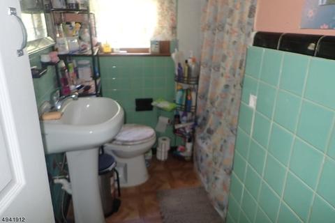 335 Codrington Pl, Bound Brook, NJ 08805 photo 4