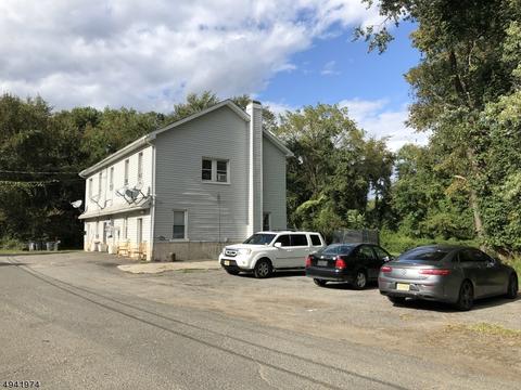 70 Ferrara Ave, Wayne, NJ 07470 photo 3