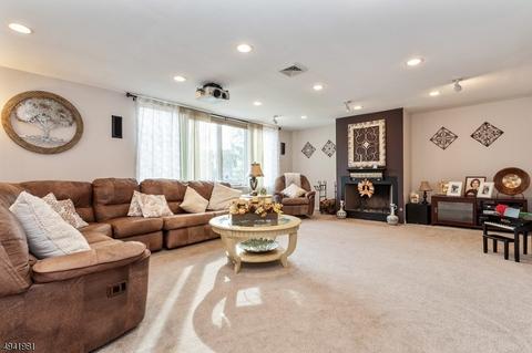 47 Monterey Dr, Wayne, NJ 07470 photo 10