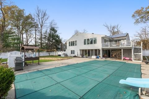 47 Monterey Dr, Wayne, NJ 07470 photo 3