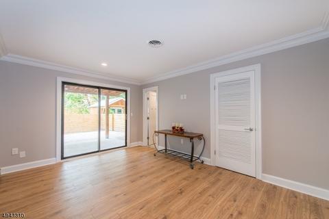 15 Ross Rd, Wallington, NJ 07057 photo 15