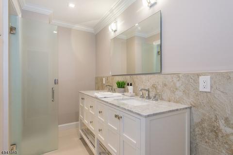 15 Ross Rd, Wallington, NJ 07057 photo 12