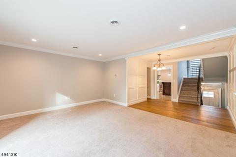 15 Ross Rd, Wallington, NJ 07057 photo 7