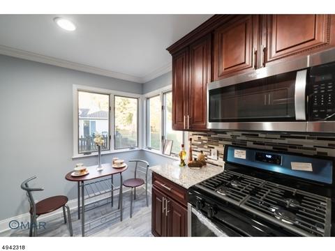 427 Warfield Rd, North Plainfield, NJ 07063 photo 9