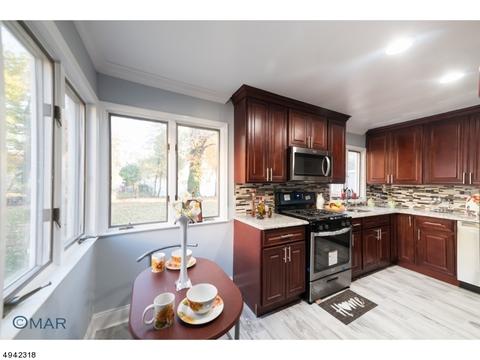 427 Warfield Rd, North Plainfield, NJ 07063 photo 10