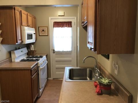 16 Jansen Ln, Wayne, NJ 07470 photo 17