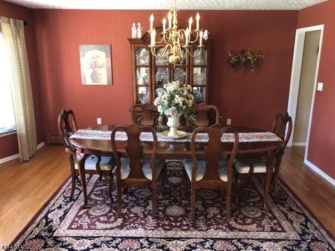 16 Jansen Ln, Wayne, NJ 07470 photo 2