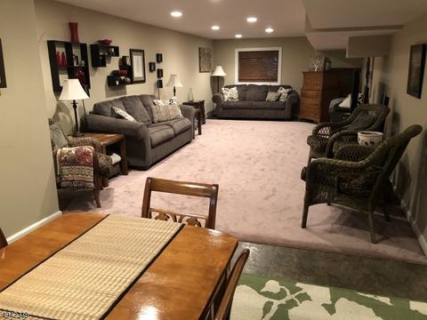 16 Jansen Ln, Wayne, NJ 07470 photo 11