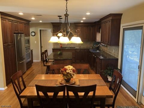 16 Jansen Ln, Wayne, NJ 07470 photo 4